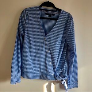 Tommy Hilfiger Wrap dress shirt size Medium